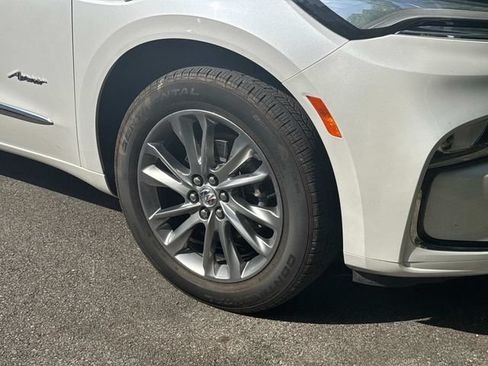 Used 2023 Buick Enclave Avenir w/ LPO, Hit The Road Package AWD/4WD image 4