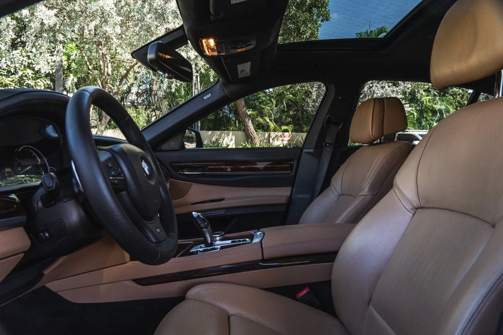 Used 2014 BMW 740i RWD image 15