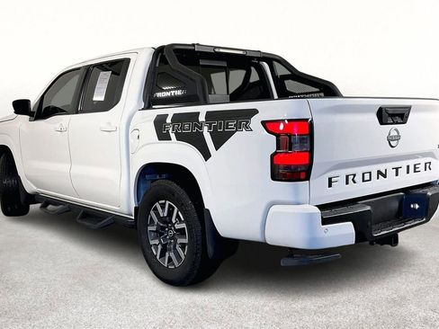 Used 2024 Nissan Frontier SL w/ Technology Package image 17