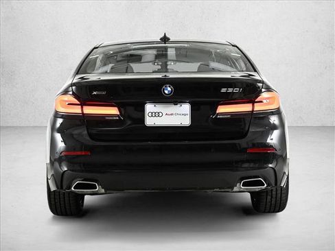 Used 2022 BMW 530i xDrive 530i xDrive w/ Convenience Package image 7