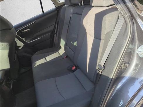 Used 2019 Toyota RAV4 XLE FWD image 21