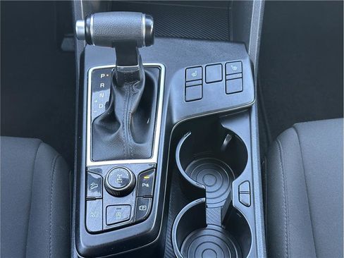 Used 2024 Kia Sportage LX image 26