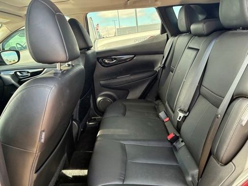 Certified 2022 Nissan Rogue Sport SL w/ Premium Package FWD image 16