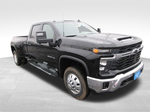 New 2026 Chevrolet Silverado 3500 LT w/ All Star Edition AWD/4WD image 7