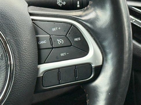 Used 2020 Jeep Compass Limited image 28