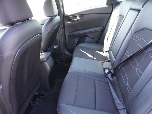 Used 2024 Kia Forte GT-Line FWD image 12