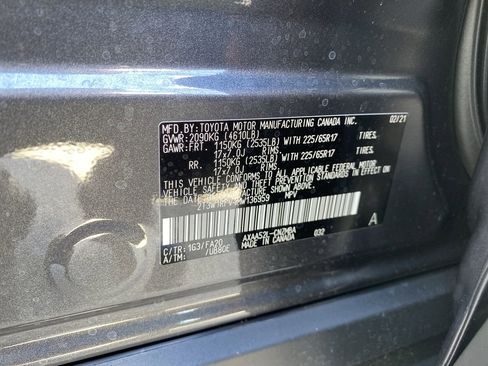 Used 2021 Toyota RAV4 XLE w/ Convenience Package FWD image 43