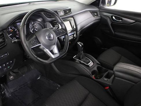 Certified 2020 Nissan Rogue SV FWD image 20