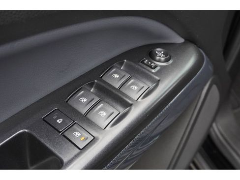 Used 2021 Chevrolet Colorado Z71 w/ Safety Package image 18