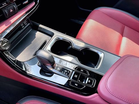 Used 2023 Lexus NX 250 w/ Towing Package (2000 Lbs) image 17