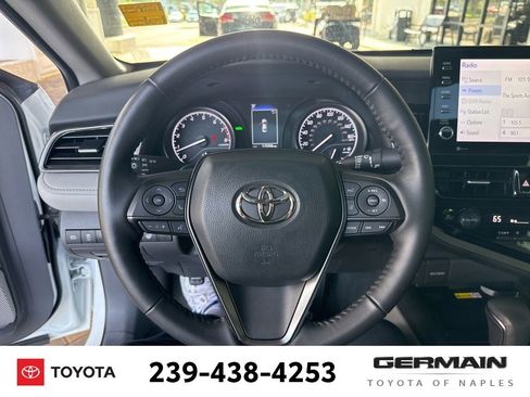 Used 2024 Toyota Camry SE w/ Cold Weather Package FWD image 21
