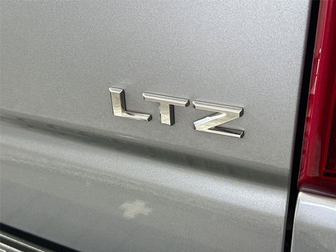 Used 2023 Chevrolet Silverado 1500 LTZ AWD/4WD image 14