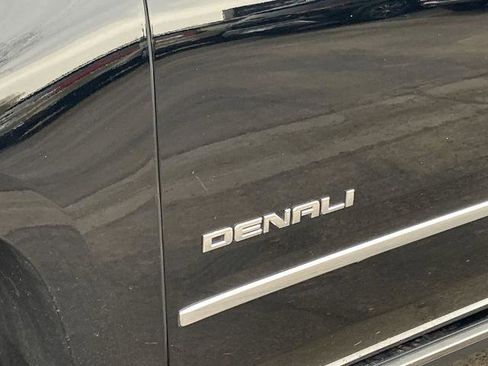 Used 2018 GMC Yukon Denali w/ Denali Ultimate Package image 29