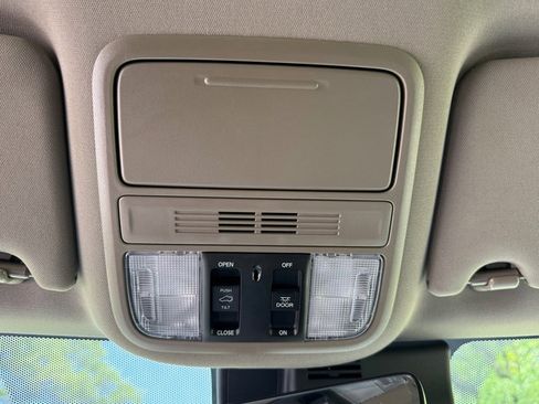 Used 2020 Honda Pilot EX-L image 32