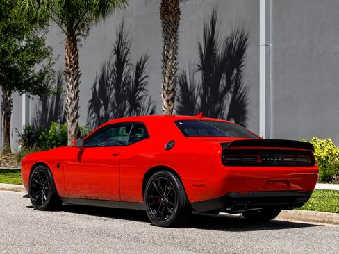 Used 2023 Dodge Challenger SRT Hellcat image 5