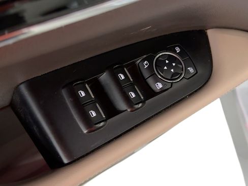 Used 2023 Lincoln Nautilus Reserve image 13