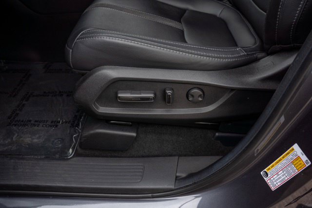 Used 2025 Honda Pilot Touring image 16