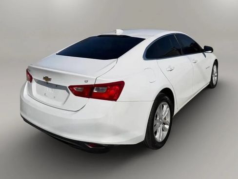 Used 2018 Chevrolet Malibu LT FWD image 7
