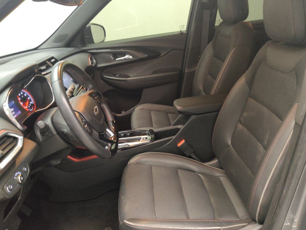 Used 2021 Chevrolet TrailBlazer RS w/ Sun and Liftgate Package FWD image 17