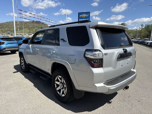 Used 2024 Toyota 4Runner TRD Off-Road Premium w/ Off Road Premium Plus Package AWD/4WD image 6