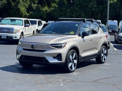 Used 2023 Volvo XC40 Recharge Ultimate w/ Protection Package Premier AWD/4WD image 4