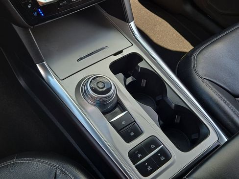 Used 2022 Ford Explorer Limited w/ Equipment Group 301A image 26