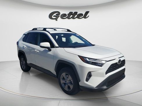 Used 2025 Toyota RAV4 XLE FWD image 3