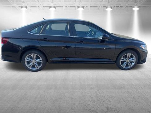Used 2023 Volkswagen Jetta SE FWD image 7