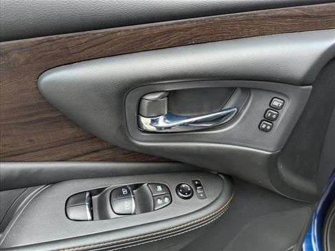 Used 2021 Nissan Murano Platinum w/ Cargo Package image 10