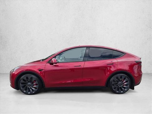 Used 2024 Tesla Model Y Performance AWD/4WD image 9