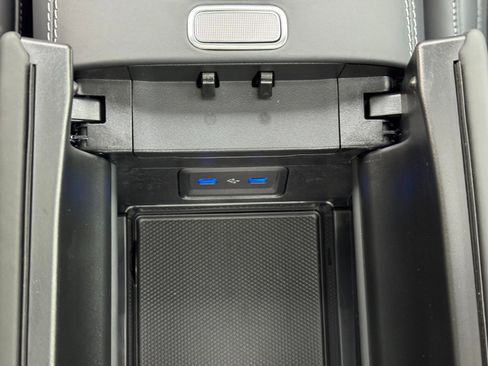 Used 2025 Mercedes-Benz AMG GT 63 S w/ AMG Carbon Fiber Package image 37