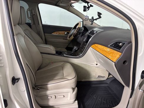 Used 2013 Lincoln MKX FWD image 36