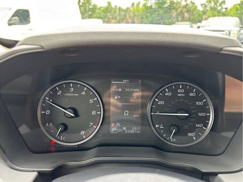 Used 2024 Subaru Crosstrek 2.0i Premium AWD/4WD image 19