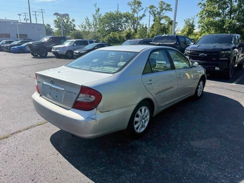 Used 2002 Toyota Camry LE FWD image 3