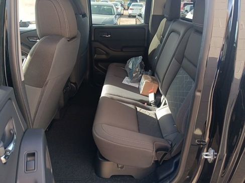 New 2026 Nissan Frontier SV w/ SV Convenience Package AWD/4WD image 12