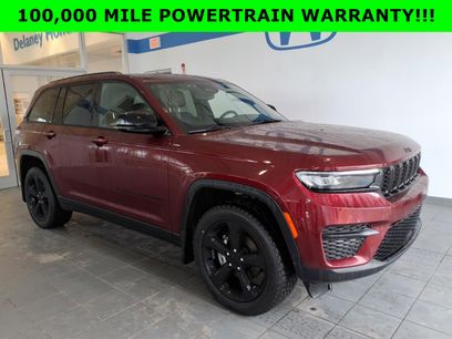 Used 2023 Jeep Grand Cherokee Altitude