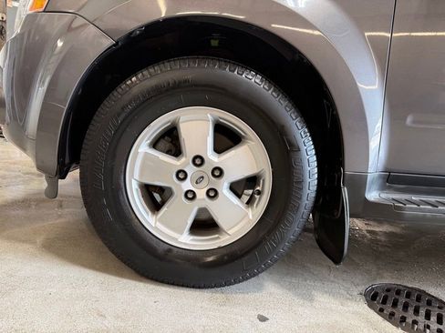 Used 2012 Ford Escape XLT AWD/4WD image 27