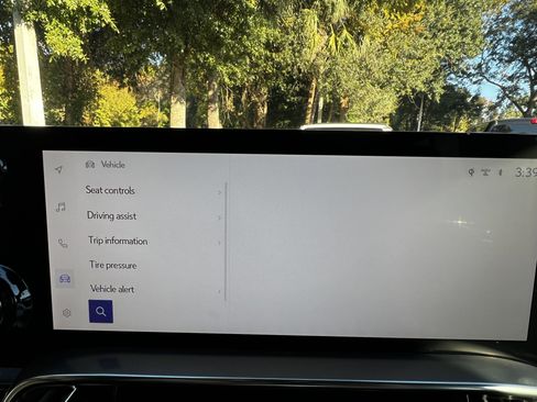 Used 2025 Lexus LX 700h Overtrail image 24