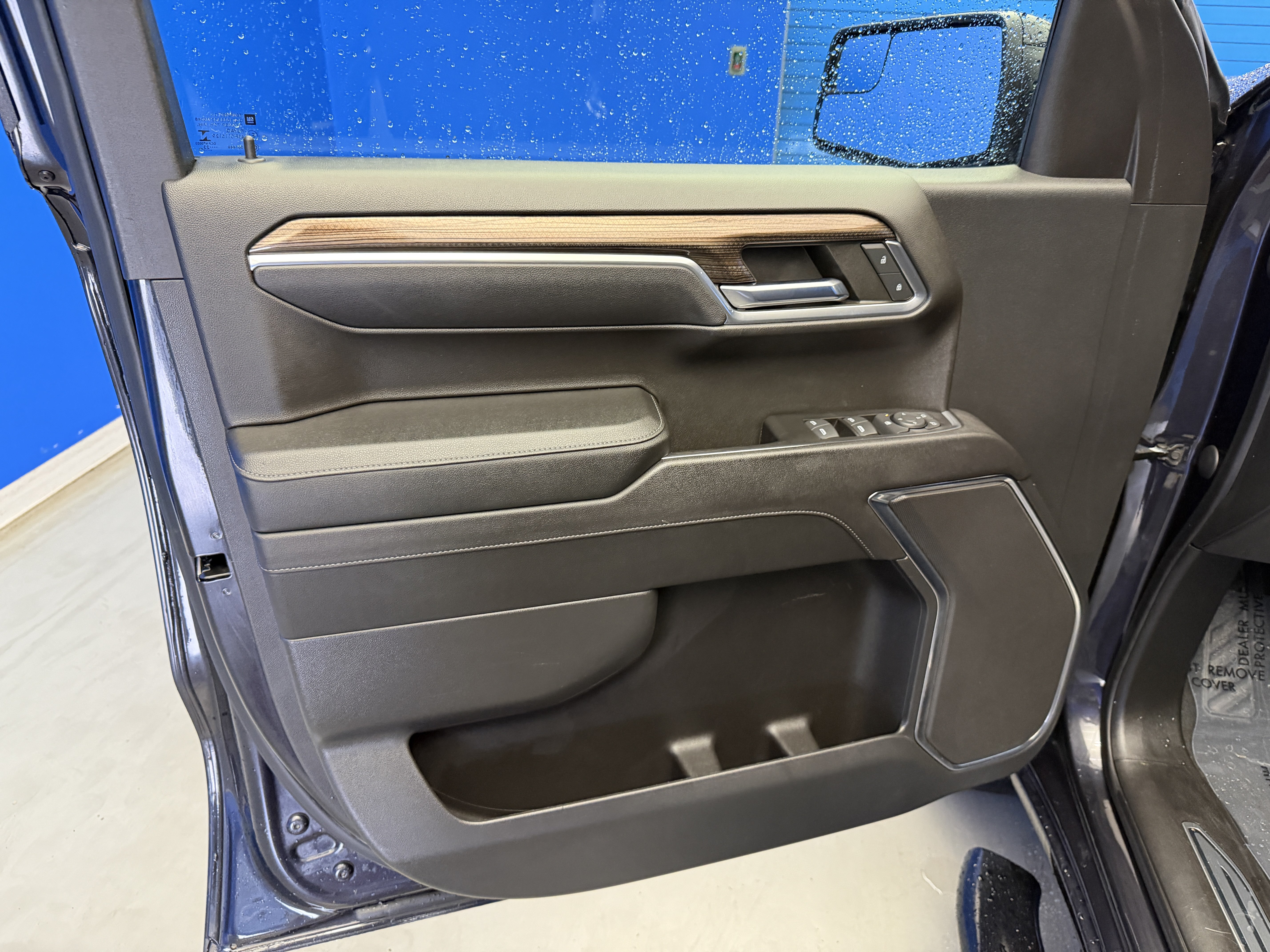 Used 2023 Chevrolet Silverado 1500 RST AWD/4WD image 10