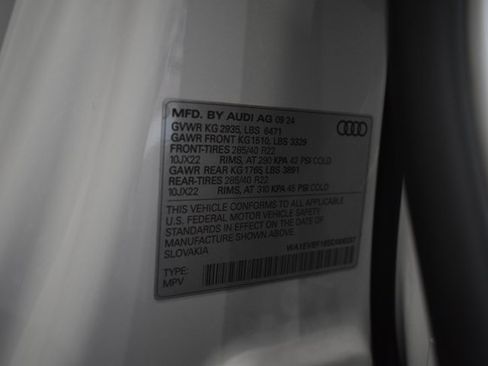 Used 2025 Audi Q8 Premium Plus w/ Premium Plus Package AWD/4WD image 28