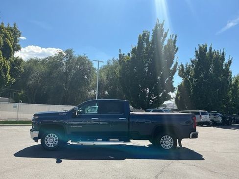 Used 2020 Chevrolet Silverado 2500 LTZ w/ LTZ Plus Package AWD/4WD image 9