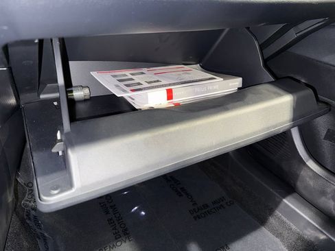 Used 2024 Toyota Prius Prime FWD image 29