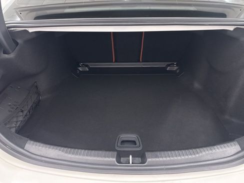 Used 2025 Mercedes-Benz C 300 Sedan image 24