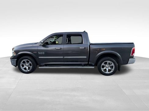 Used 2017 RAM 1500 Laramie w/ Convenience Group AWD/4WD image 4