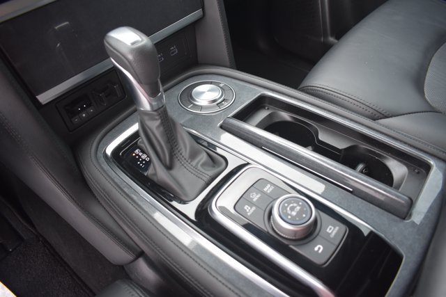 Used 2024 Nissan Armada SL w/ Midnight Edition Package RWD image 30