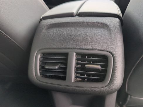 Used 2023 Buick Envision Preferred image 12