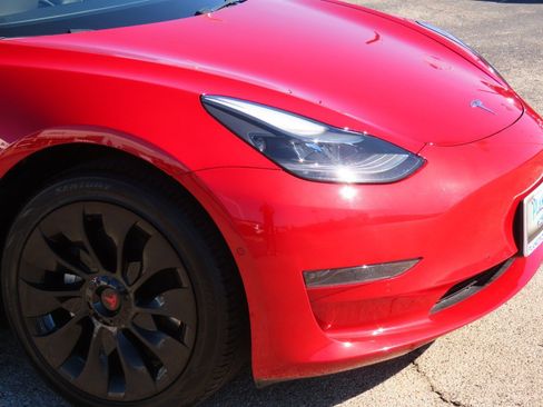 Used 2021 Tesla Model 3 Standard Range Plus image 7