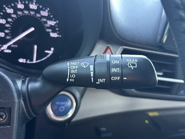 Used 2022 Toyota Sienna XLE FWD image 27