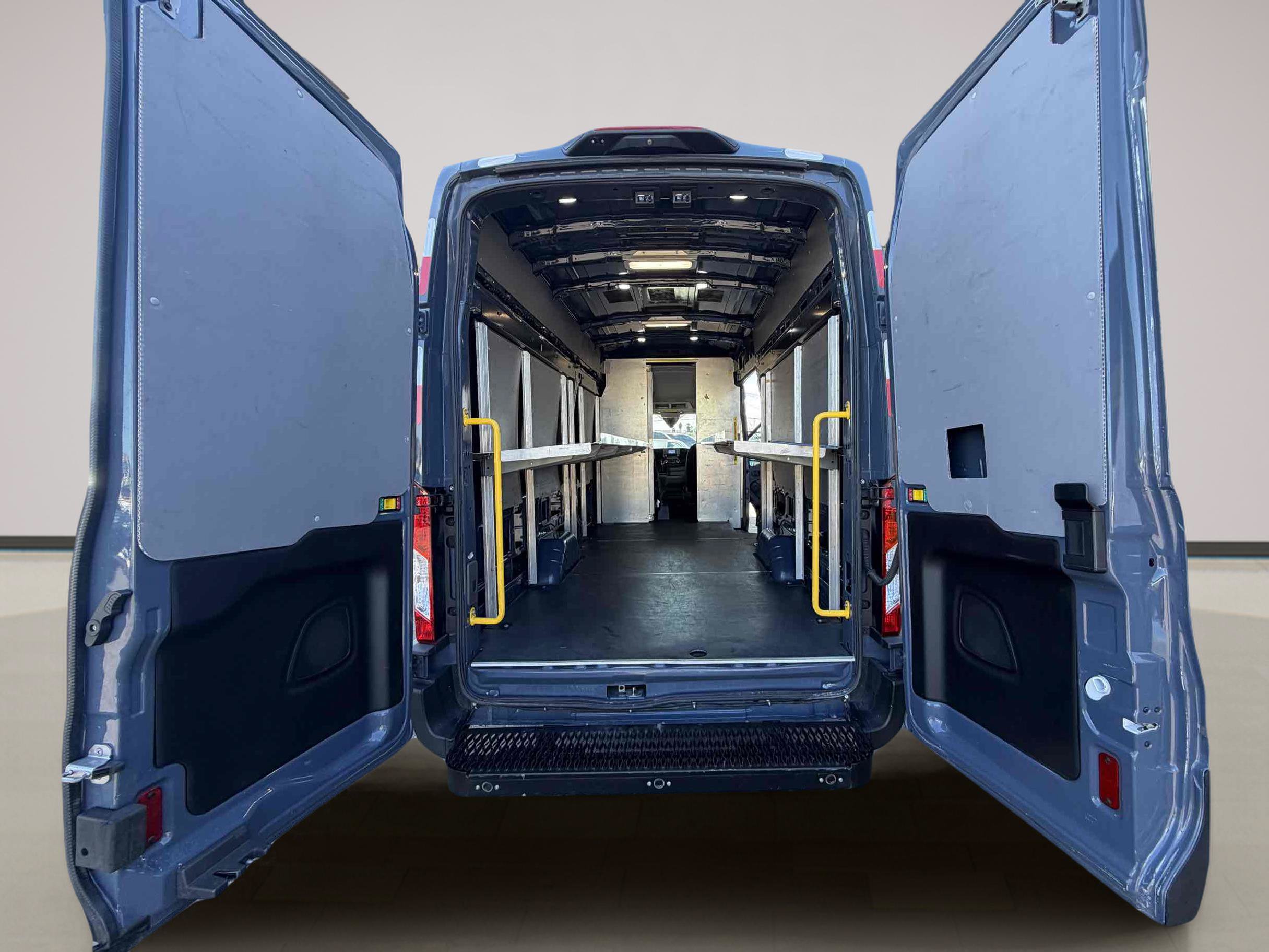 Used 2020 Ford Transit 250 148 High Roof Extended RWD image 10