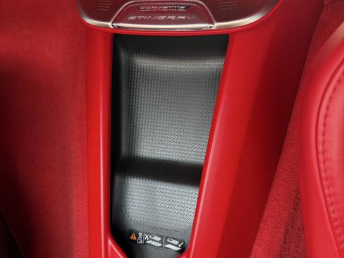Used 2024 Chevrolet Corvette Stingray Premium Cpe w/ 3LT RWD image 21